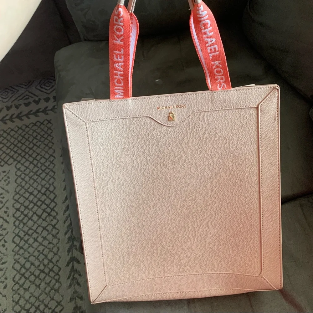 Michael Kors Beauty Blush Tote Faux Pebbled Leather Suede Lining